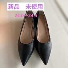 ポインテッドトゥ ローヒール パンプス ブラック 38（24.0〜24.5）のサムネイル