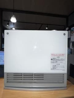ガスファンヒーター デジタル表示付き GFH-2400D - メルカリ