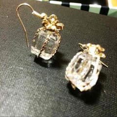 ピアスのサムネイル