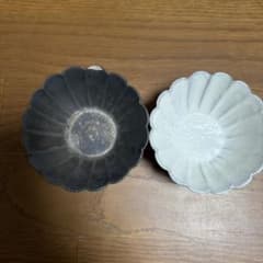 佐々木智也さん作品　輪花小鉢 2個セット 黒白 陶器のサムネイル