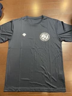 デサント　ポリエステル100% TシャツとロンTのサムネイル