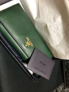 PRADA サフィアーノ 財布 モスグリーンのサムネイル