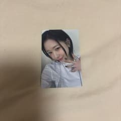 ME:I MOMONA トレカのサムネイル