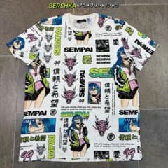 BERSHKA アニメプリントTシャツ 総柄 メンズのサムネイル