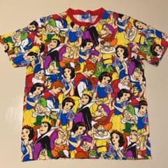 ディズニー 総柄 Tシャツのサムネイル