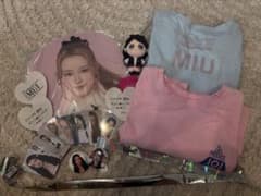 ME:I 櫻井美羽 グッズ まとめ売り うちわ Tシャツ トレカ 缶バッチ 銀