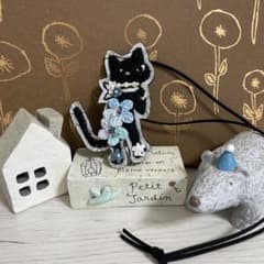 ミナペルホネンハンドメイドブローチ・ペンダント・チャーム＊pjc