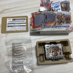 仮面ライダーセイバー DXドラゴニックナイトワンダーライドブックのサムネイル