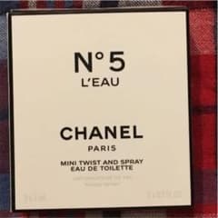 CHANELのサムネイル