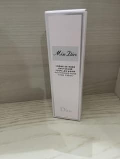 Miss Dior クレーム・ド・ローズ ハンドクリーム 50mlのサムネイル
