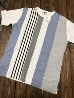新品未使用！タグ付き！avvのオシャレTシャツのサムネイル