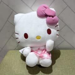 ハローキティLLぬいぐるみピンクチェックver. - メルカリ