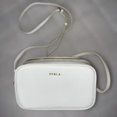 【FURLA】 ホワイト ショルダーバッグ ダブルジップ