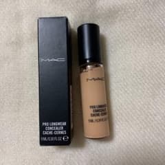 M・A・C プロ ロングウェア コンシーラー NC25のサムネイル