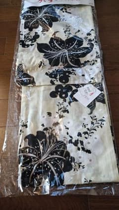 浴衣単品百合柄 クリーム地のサムネイル