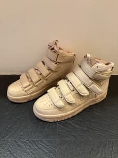 Billie Eilish Nike AF 1 High 07 SPのサムネイル
