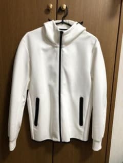 UNIQLO パーカーのサムネイル