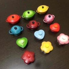 ルクルーゼ マグネット 12種のサムネイル