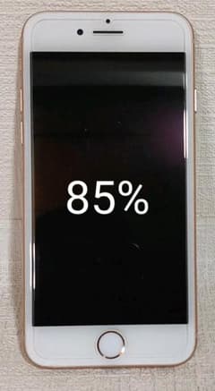 iPhone 8 SIMフリーのサムネイル