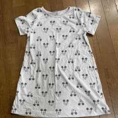 ワンピース　ミッキー　女の子130のサムネイル