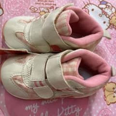 14cm アシックス スニーカー 中敷きナシ！新品未使用のサムネイル