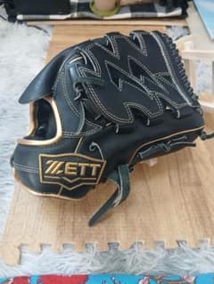 ZETT 軟式グローブ 黒金 当時の千賀モデル - メルカリ