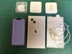 iPhone13 128 GBホワイト　箱備品付きのサムネイル