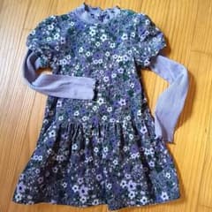 BeBeコーデュロイワンピース 花柄　秋冬のサムネイル