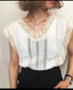 PAGEBOY ページボーイ 透かしサイドレースノースリニット タンク Vネックのサムネイル