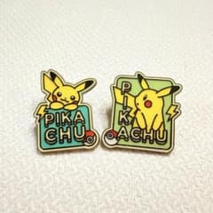 ポケモン ピカチュウ ピンバッジ 2種セットのサムネイル