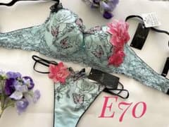 マリリンモンロー♡サルート♡新品♡ブラ♡ソング♡タンガ♡セット♡M♡83 マリリンモンロー♡サルート♡新品♡ブラ♡ソング♡タンガ♡セット♡M