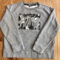PUMA グレー トレーナー 130サイズのサムネイル