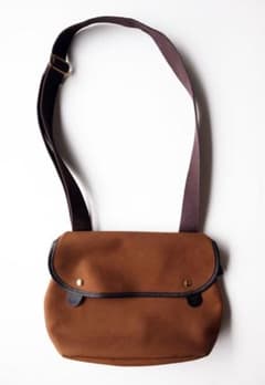 Brady AVON ブラウン ショルダーバッグ ブレディ エイボン