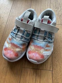 adidas キッズ　スニーカー　値下げのサムネイル