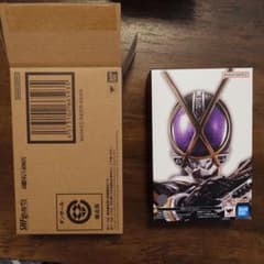 S.H.Figuarts真骨頂　仮面ライダーカイザのサムネイル