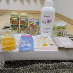 【ベビー用品セット】明治ほほえみ らくらくミルク ベビー沐浴料 綿棒 他のサムネイル