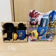 仮面ライダーエグゼイド★DXガシャットギアデュアル★箱あり希少のサムネイル