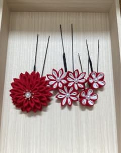 つまみ細工　髪飾りのサムネイル