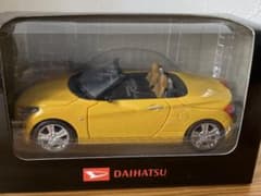 ダイハツ　コペンRobe プルバックカー イエローのサムネイル