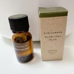 エッセンシャルオイル ウィンターツリーブレンド　１０ｍＬ　無印良品のサムネイル