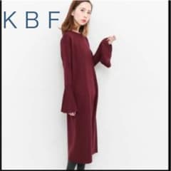 KBF ベルスリーブニットワンピースのサムネイル