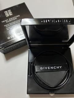 GIVENCHY ファンデーションのサムネイル
