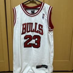 シカゴ・ブルズ ジョーダン 23番 Lサイズ シカゴ・ブルズ ジョーダン 23番 Lサイズ - メルカリ