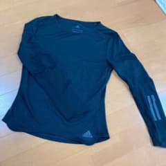 美品　アディダス　レディース　アンダーシャツ 長袖　薄手　日焼け防止のサムネイル