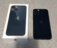 Apple iPhone 13 ブラック 元箱付きのサムネイル