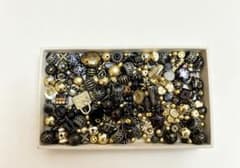 ハンドメイド 黒ゴールドビーズ詰め合わせ アクセサリーパーツ 約300mlのサムネイル