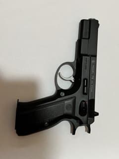 ハンドガン MODEL 75 CAL.9 PALAのサムネイル