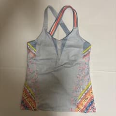 美品　Lucky in Love タンクトップ　US-Sサイズ　テニスウェアのサムネイル