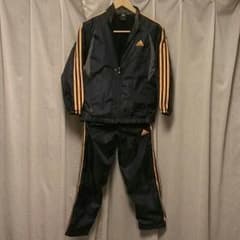 葵様専用       adidas少し厚手のウインドブレーカー上下140のサムネイル