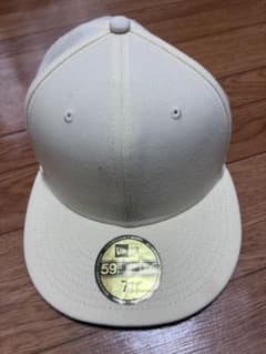 Supreme New Era 59FIFTY Cap 7 3/8 - メルカリ